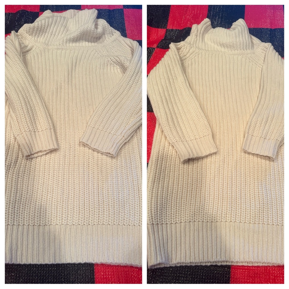 NWT Dainty Hooligan Snow Fall Tunic size S
Pit to pit: 18”
Length: 30”